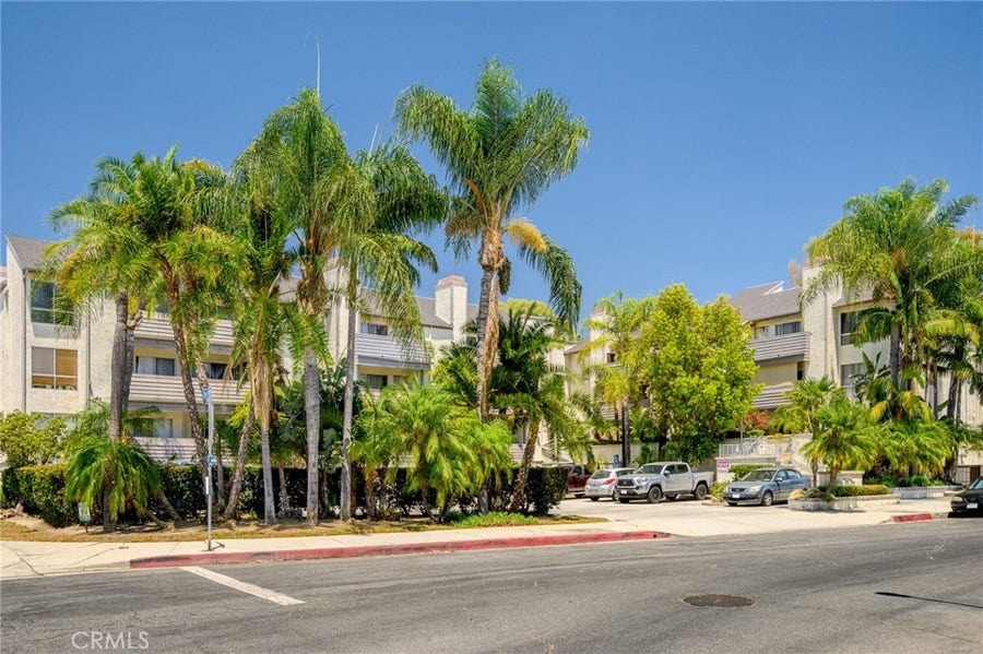 Property photo for 20253 Keswick Street, #331, Winnetka, CA