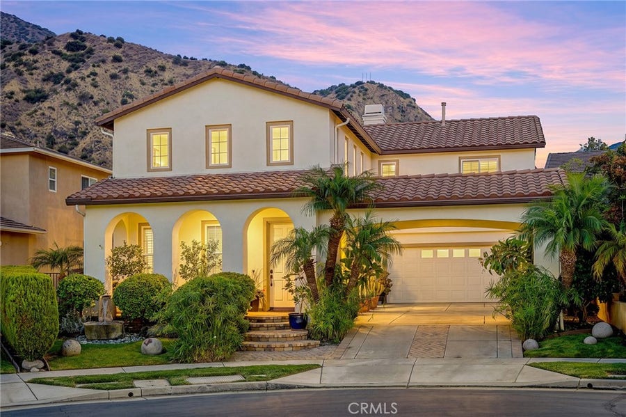 Property photo for 32 Mossdale Court, Azusa, CA