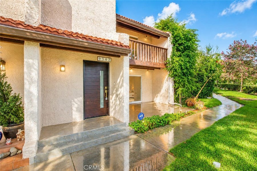 Property photo for 9512 Via Venezia, Burbank, CA