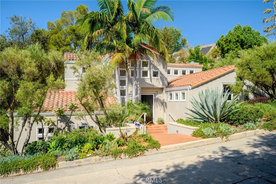 Property photo for 1040 Hillcroft Road, Glendale, CA