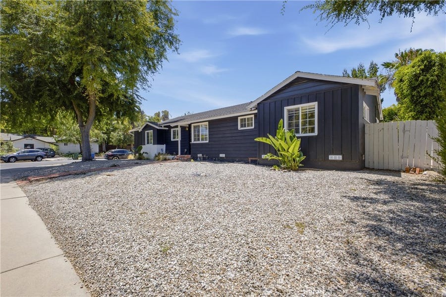 Property photo for 5521 Mclennan Avenue, Encino, CA