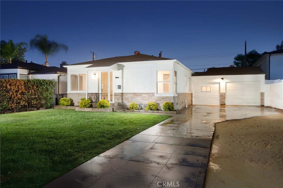 Property photo for 2104 N Pass, Burbank, CA