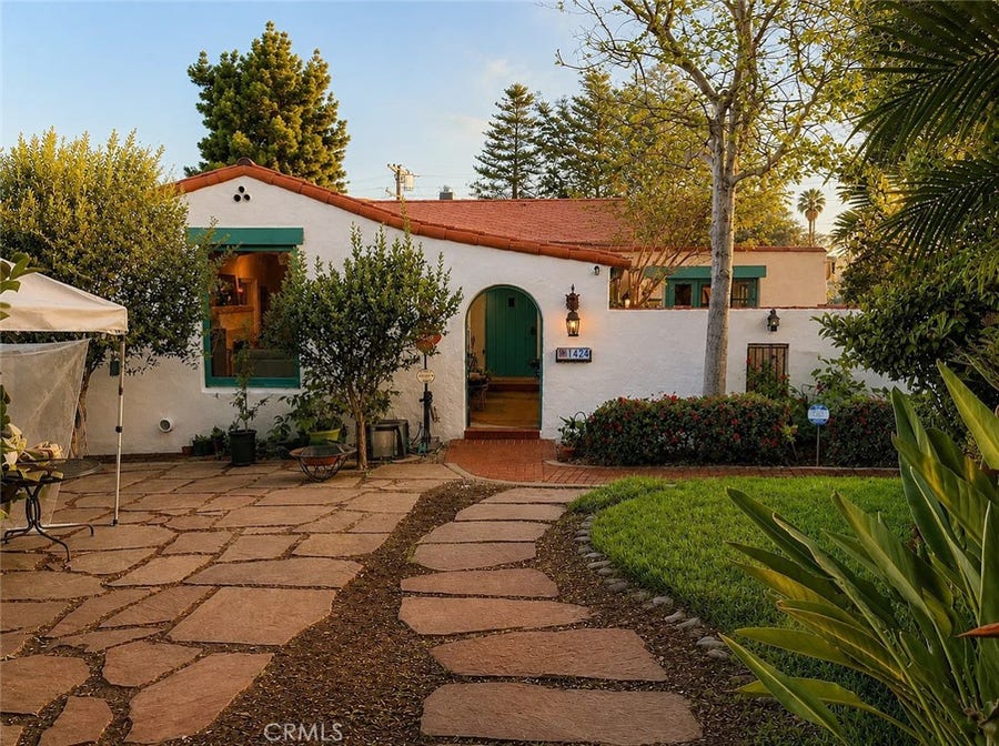 Property photo for 1424 E Mountain, Glendale, CA