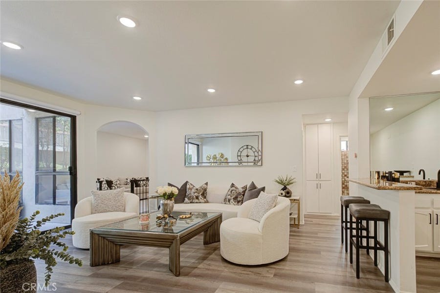 Property photo for 511 N Jackson, #101, Glendale, CA