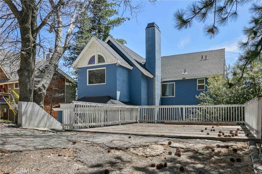 Property photo for 26665 Modoc Lane, Lake Arrowhead, CA
