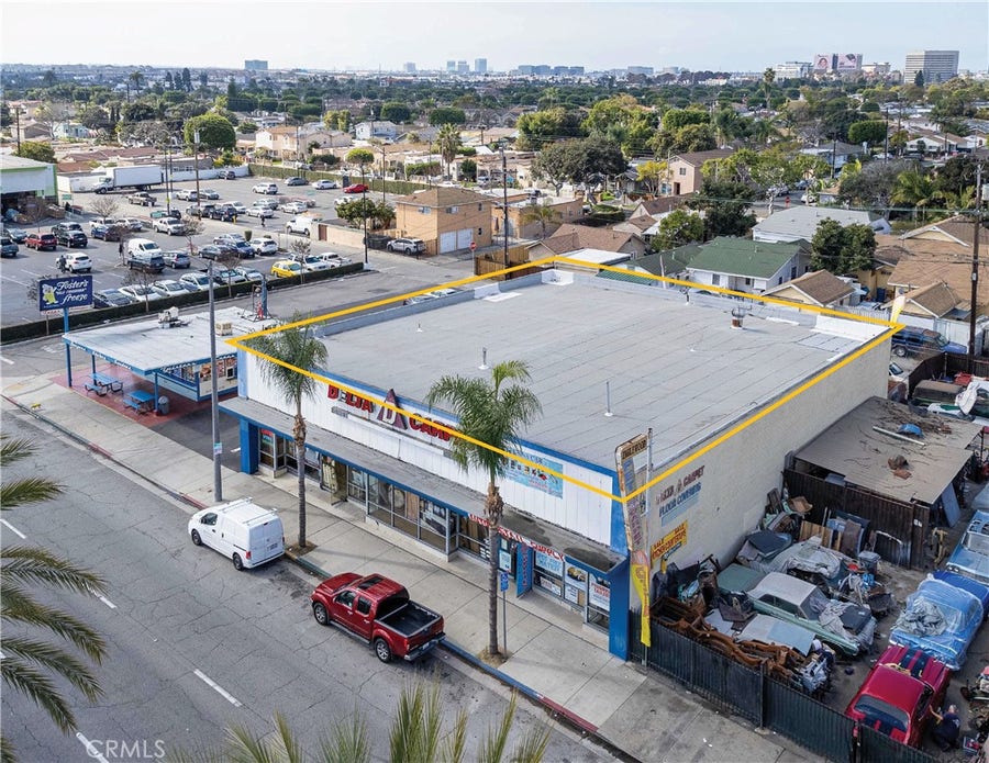 Property photo for 979 S La Brea Avenue, Inglewood, CA