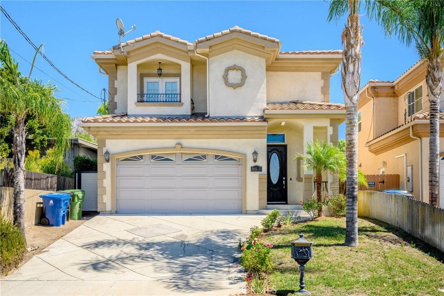Property photo for 10508 Fernglen Avenue, Tujunga, CA