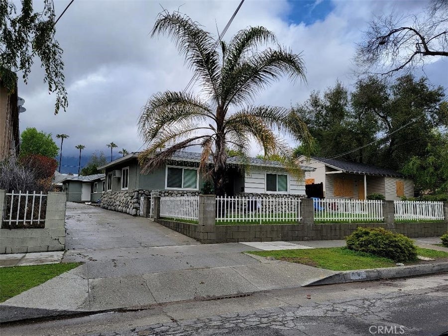 Property photo for 343 W Howard Street, Pasadena, CA