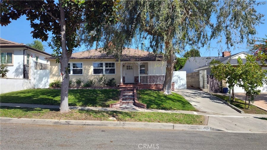 Property photo for 2812 N Myers, Burbank, CA