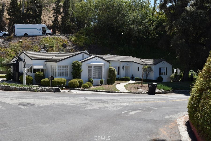 Property photo for 1620 Melwood Drive, Glendale, CA