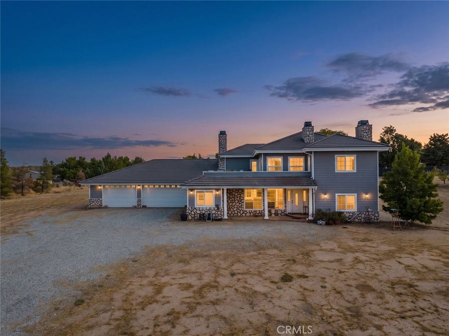 Property photo for 32314 121st Street E, Pearblossom, CA
