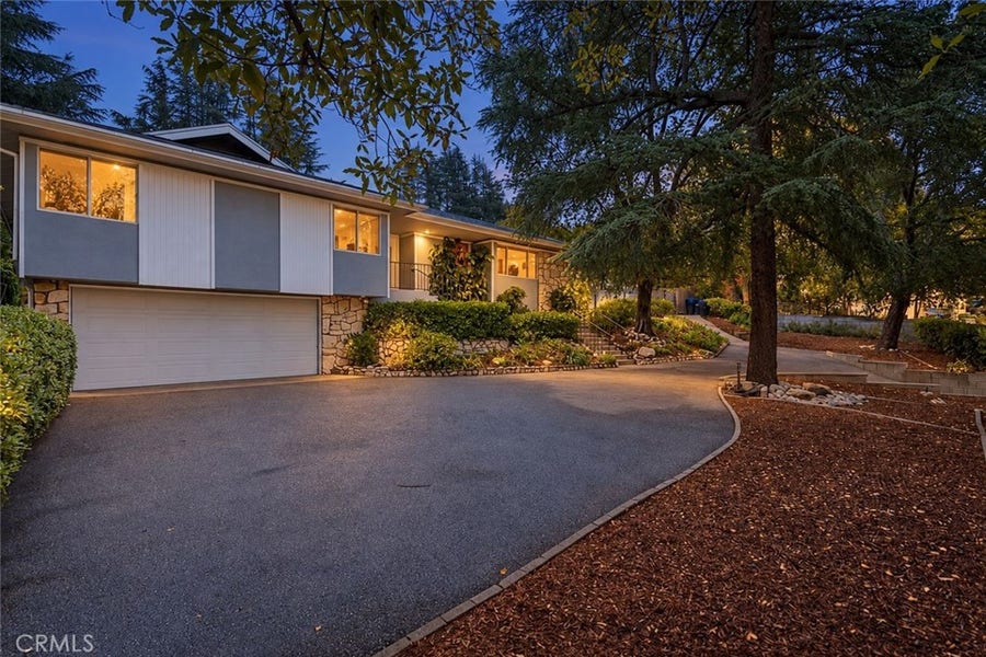Property photo for 931 Vista Del Valle, La Canada Flintridge, CA
