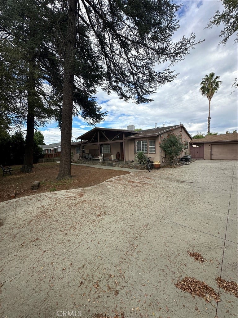 7420 Hesperia, Reseda, CA 91335 7420 Hesperia, Reseda, CA 91335