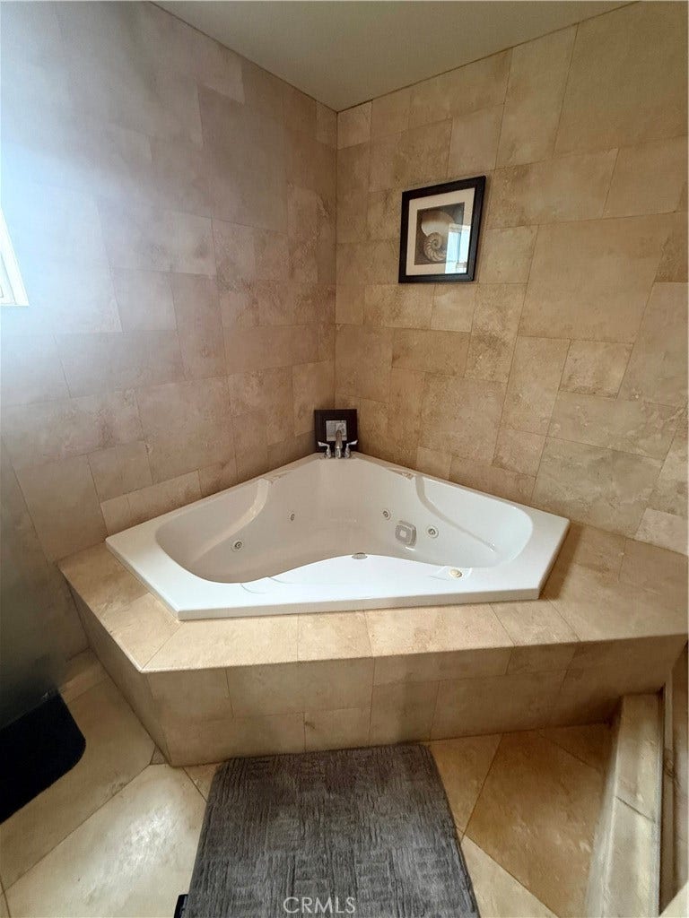 7420 Hesperia, Reseda, CA 91335 7420 Hesperia, Reseda, CA 91335