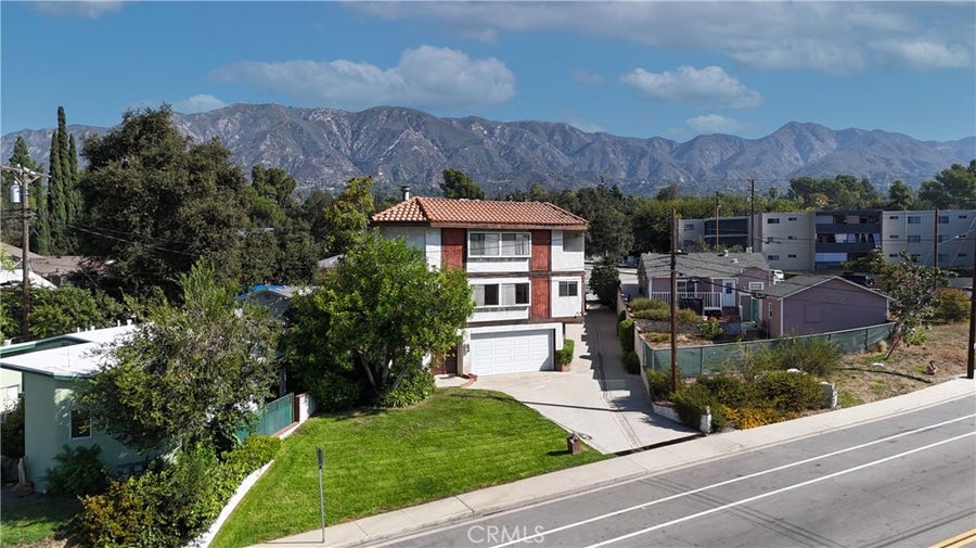 Property photo for 3206 Montrose Avenue, #4, La Crescenta, CA