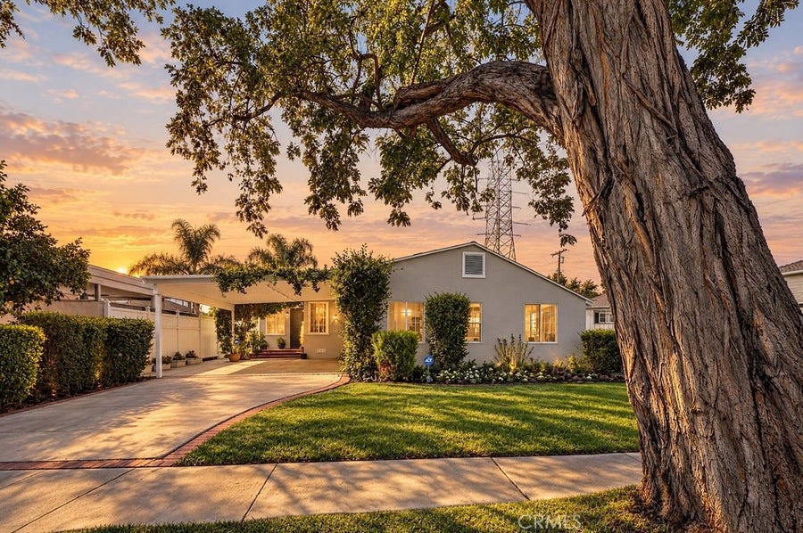 Property photo for 5711 Geyser Avenue, Tarzana, CA