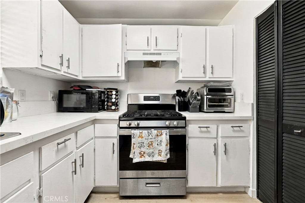 14839 Sylvan Street, Van Nuys, CA 91411