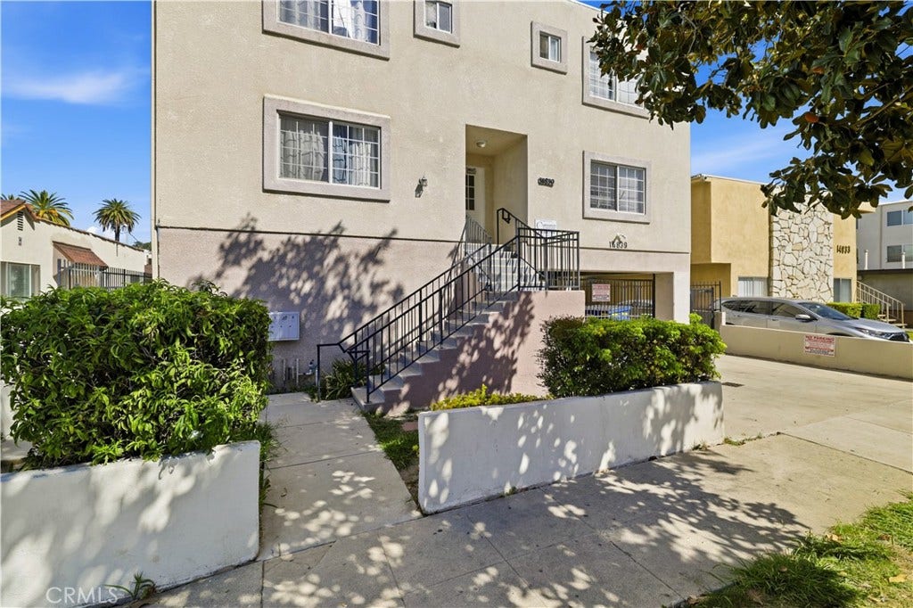 14839 Sylvan Street, Van Nuys, CA 91411