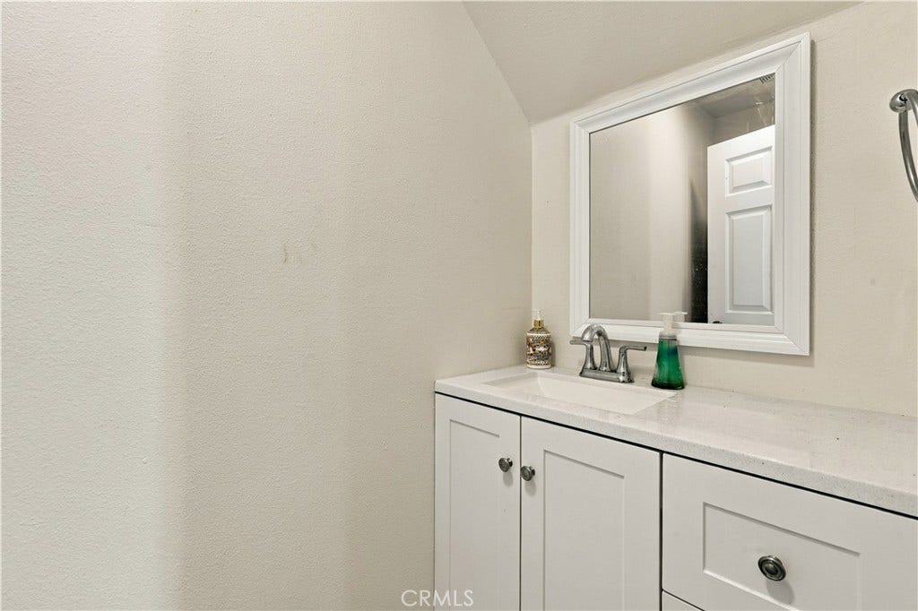 14839 Sylvan Street, Van Nuys, CA 91411
