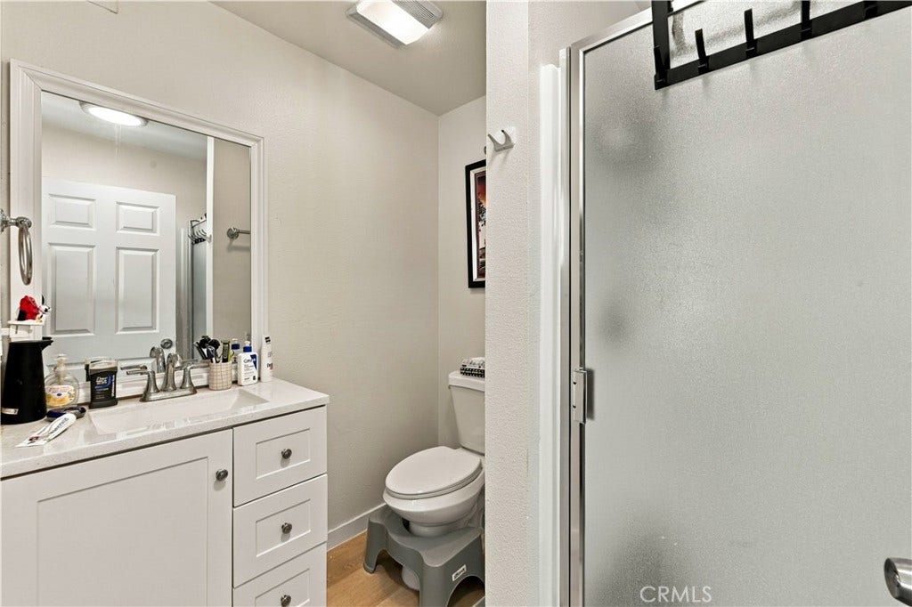 14839 Sylvan Street, Van Nuys, CA 91411