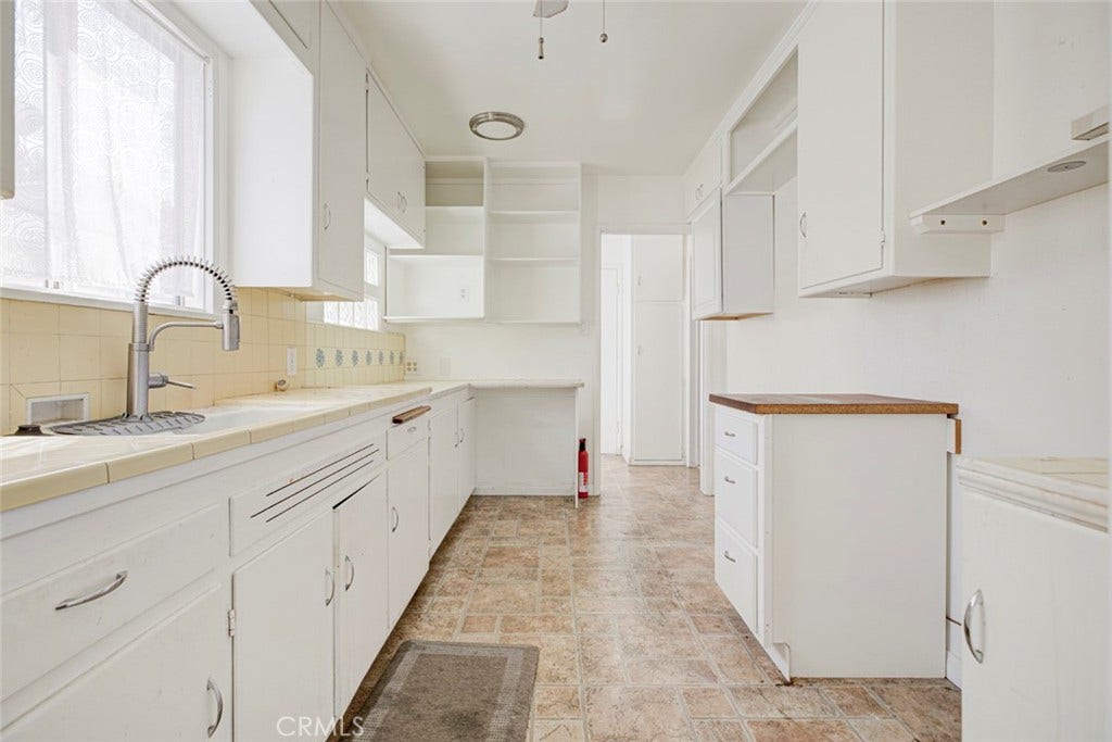 12922 Addison, Sherman Oaks, CA 91423