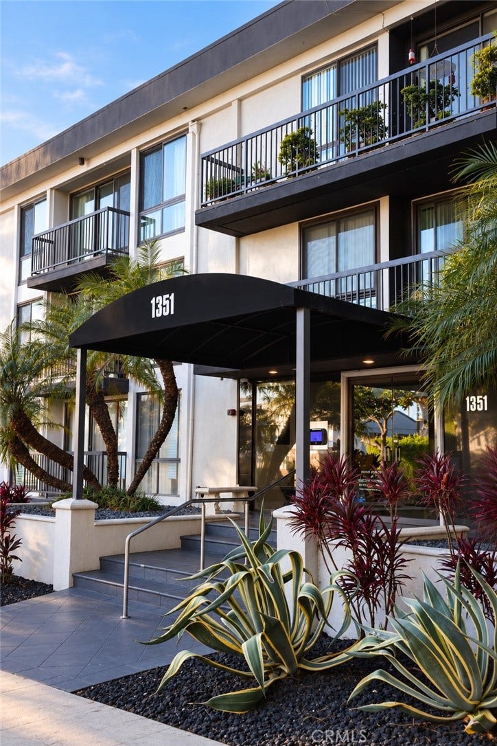 1351 N Crescent Heights, #308, Los Angeles, CA 90046 1351 N Crescent Heights, #308, Los Angeles, CA 90046
