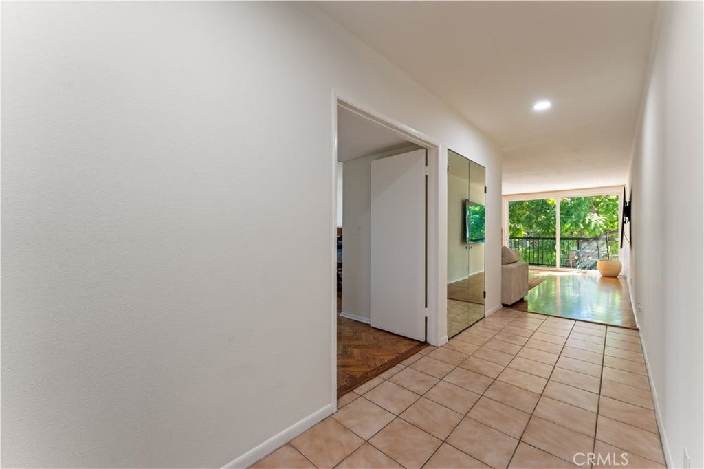 1351 N Crescent Heights, #308, Los Angeles, CA 90046 1351 N Crescent Heights, #308, Los Angeles, CA 90046