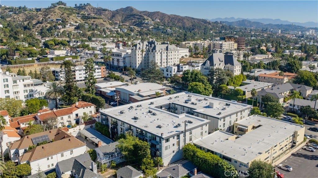 1351 N Crescent Heights, #308, Los Angeles, CA 90046 1351 N Crescent Heights, #308, Los Angeles, CA 90046
