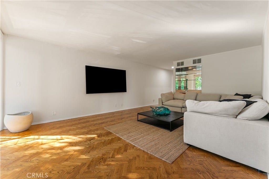 1351 N Crescent Heights, #308, Los Angeles, CA 90046 1351 N Crescent Heights, #308, Los Angeles, CA 90046