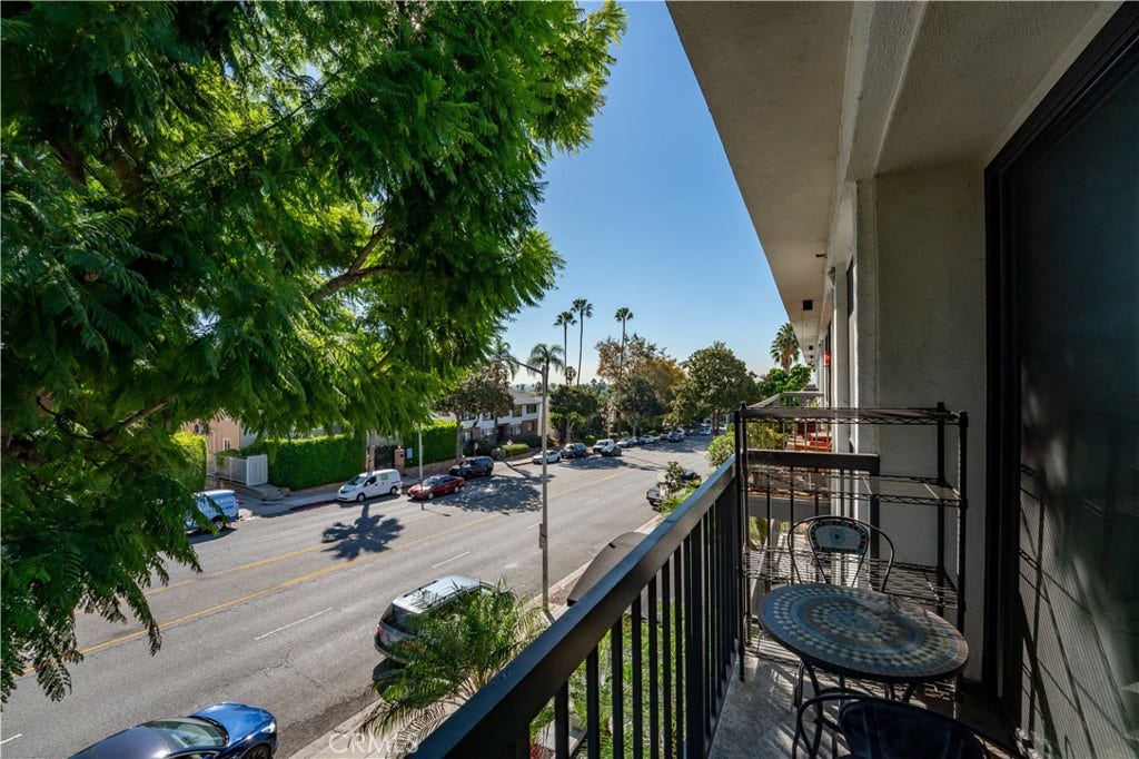 1351 N Crescent Heights, #308, Los Angeles, CA 90046 1351 N Crescent Heights, #308, Los Angeles, CA 90046