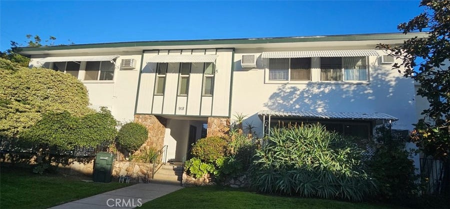 Property photo for 918 N Louise Street, Glendale, CA