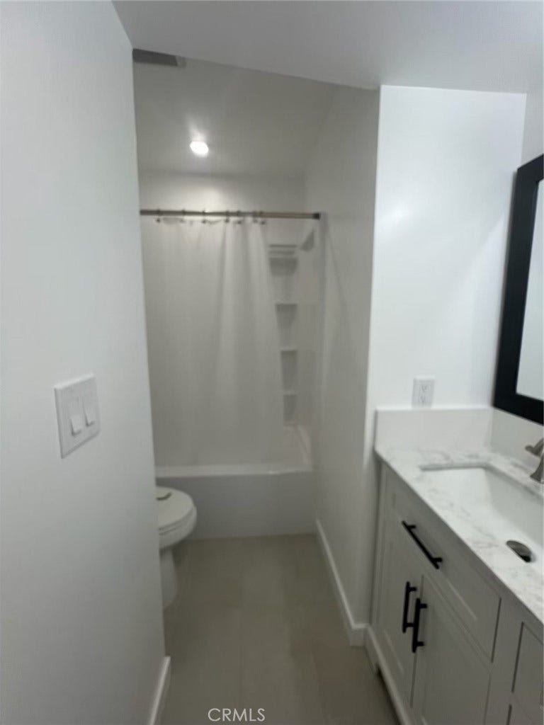 8847 Willis, #32, Panorama City, CA 91402 8847 Willis, #32, Panorama City, CA 91402