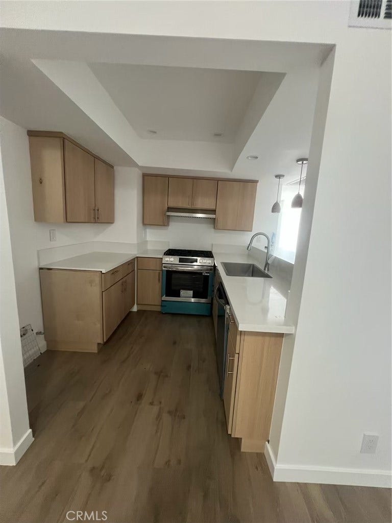 8847 Willis, #32, Panorama City, CA 91402 8847 Willis, #32, Panorama City, CA 91402