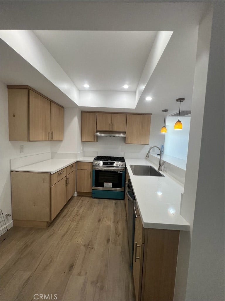 8847 Willis, #32, Panorama City, CA 91402 8847 Willis, #32, Panorama City, CA 91402