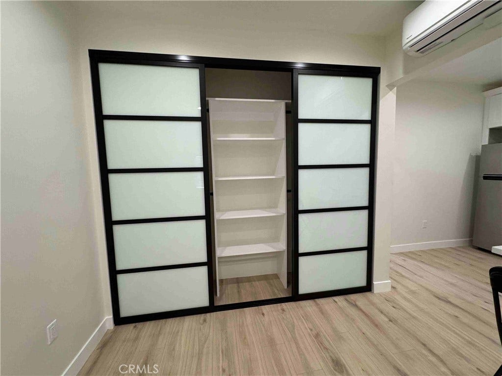 234 Columbus Ave, Glendale, CA 91203 Soji Style Closet Doors