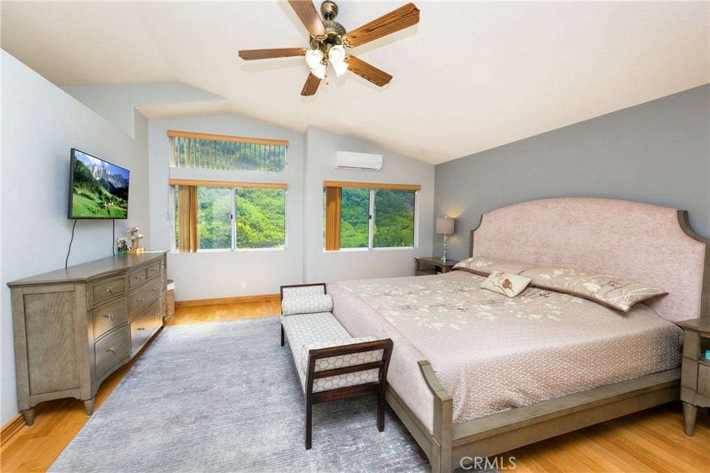 29324 Begonias Lane, Canyon Country, CA 91387 Master Bedroom - upstairs