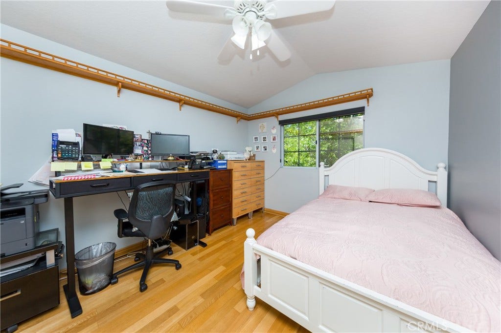 29324 Begonias Lane, Canyon Country, CA 91387 Bedroom 3 - upstairs