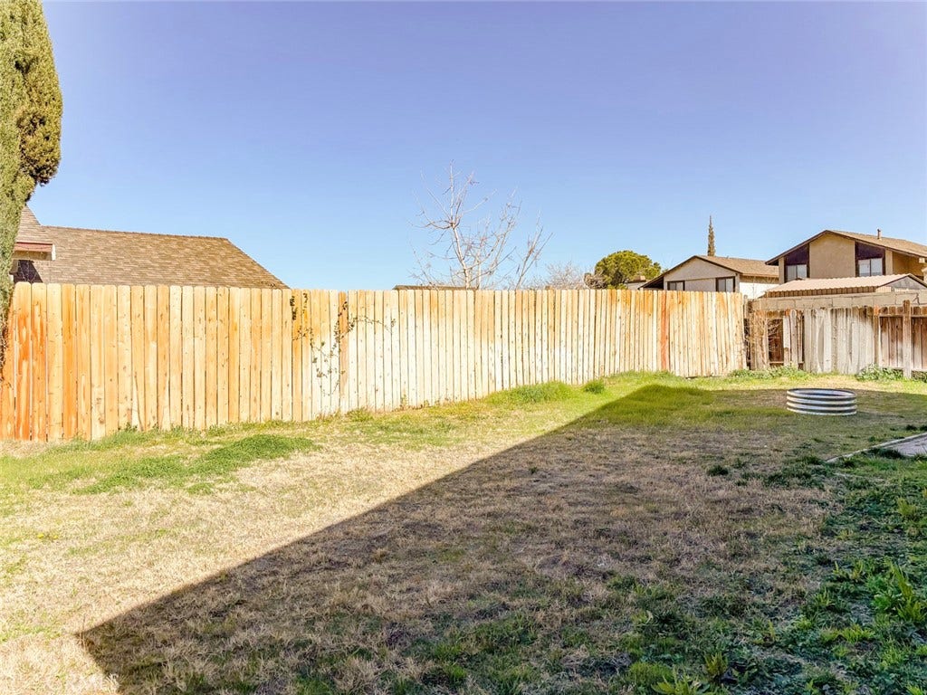 4745 Karling, Palmdale, CA 93552