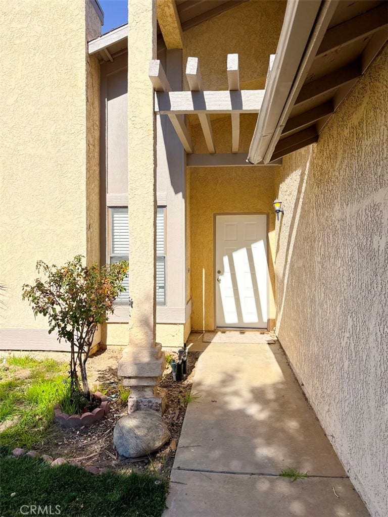 4745 Karling, Palmdale, CA 93552