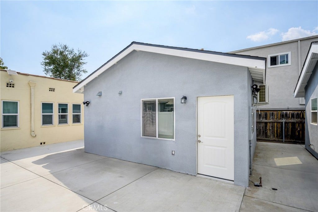 1233 Orange Grove Avenue, #B, Glendale, CA 91205 1233 Orange Grove Avenue, #B, Glendale, CA 91205