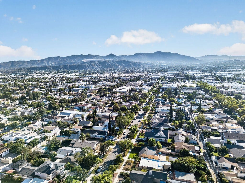 1256 Irving Avenue, Glendale, CA 91201 1256 Irving Avenue, Glendale, CA 91201