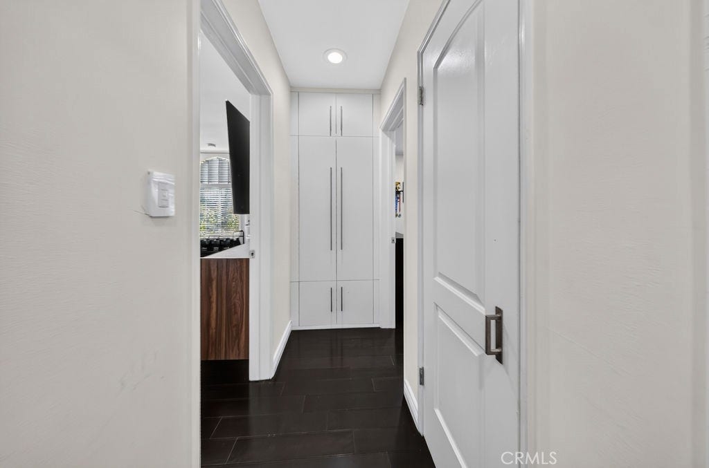1256 Irving Avenue, Glendale, CA 91201 1256 Irving Avenue, Glendale, CA 91201