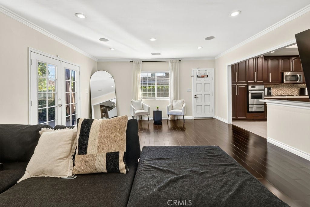 1256 Irving Avenue, Glendale, CA 91201 1256 Irving Avenue, Glendale, CA 91201