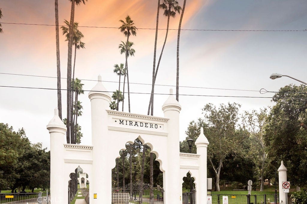 1256 Irving Avenue, Glendale, CA 91201 1256 Irving Avenue, Glendale, CA 91201