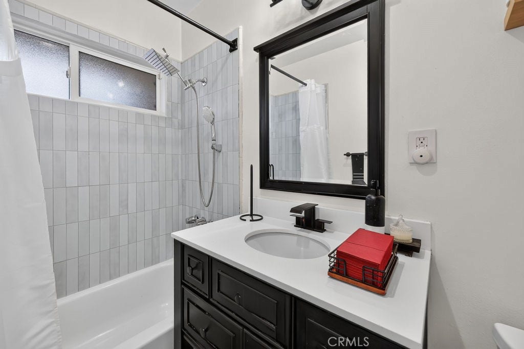 1256 Irving Avenue, Glendale, CA 91201 1256 Irving Avenue, Glendale, CA 91201