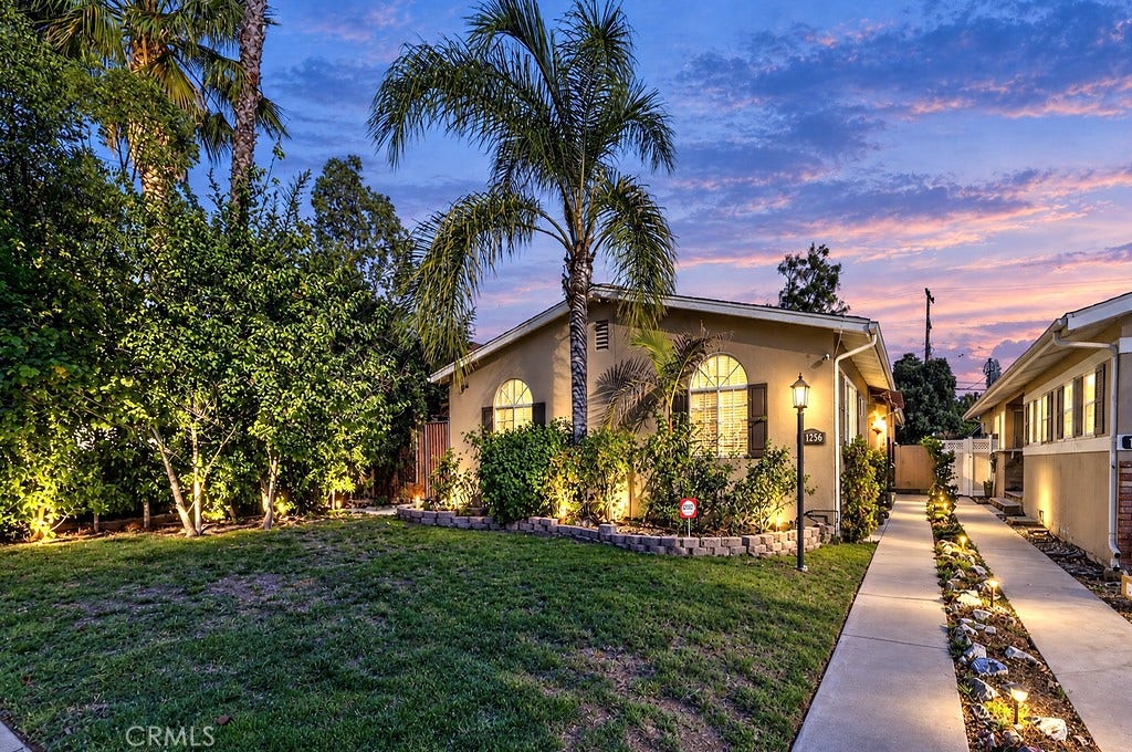 1256 Irving Avenue, Glendale, CA 91201 1256 Irving Avenue, Glendale, CA 91201