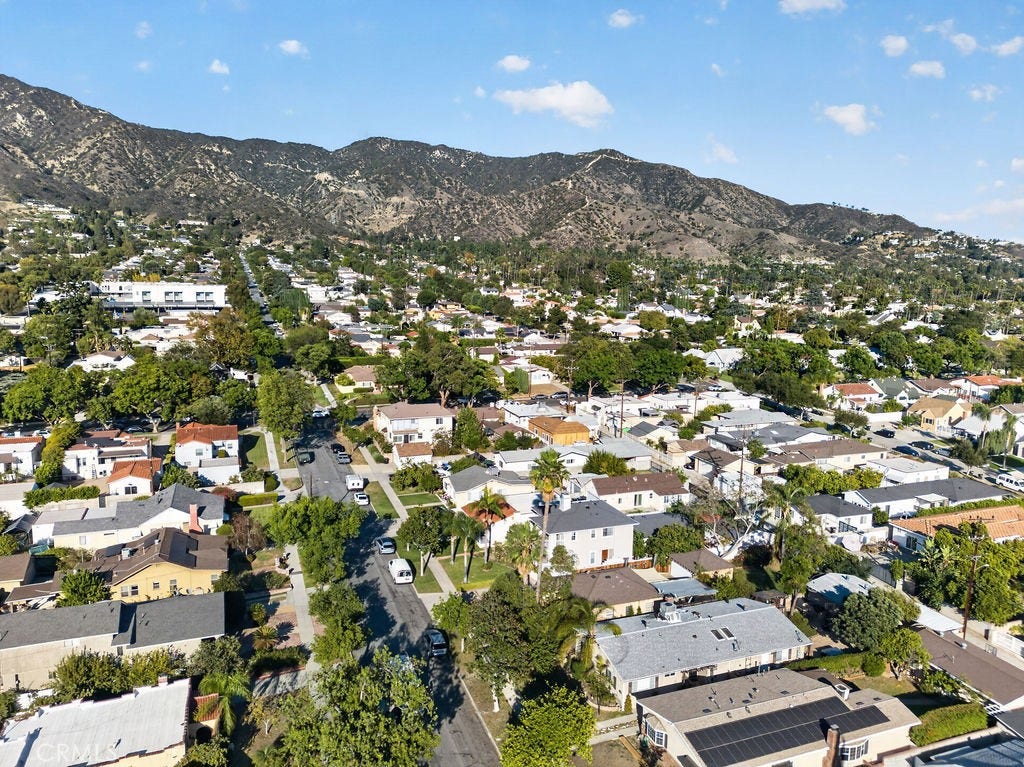 1256 Irving Avenue, Glendale, CA 91201 1256 Irving Avenue, Glendale, CA 91201