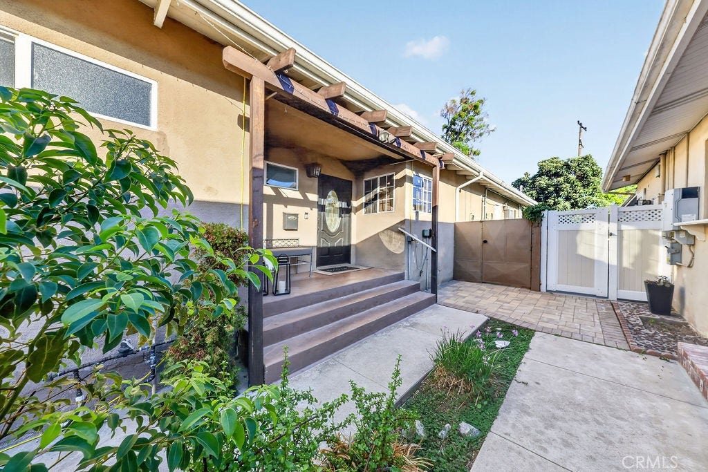 1256 Irving Avenue, Glendale, CA 91201 1256 Irving Avenue, Glendale, CA 91201
