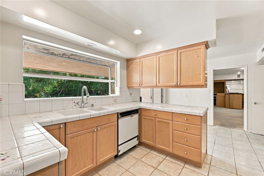 6058 Jumilla, Woodland Hills, CA 91367