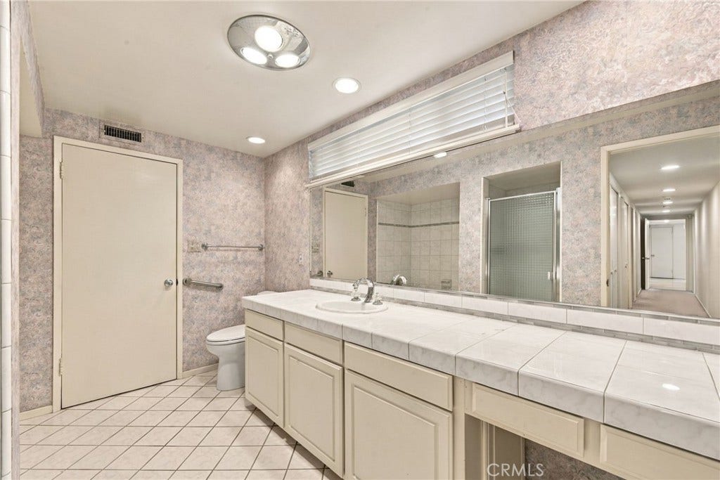6058 Jumilla, Woodland Hills, CA 91367